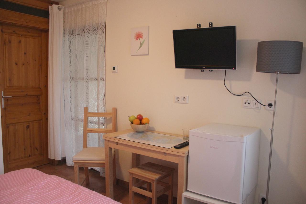 Doppelzimmer mit eigenem Bad